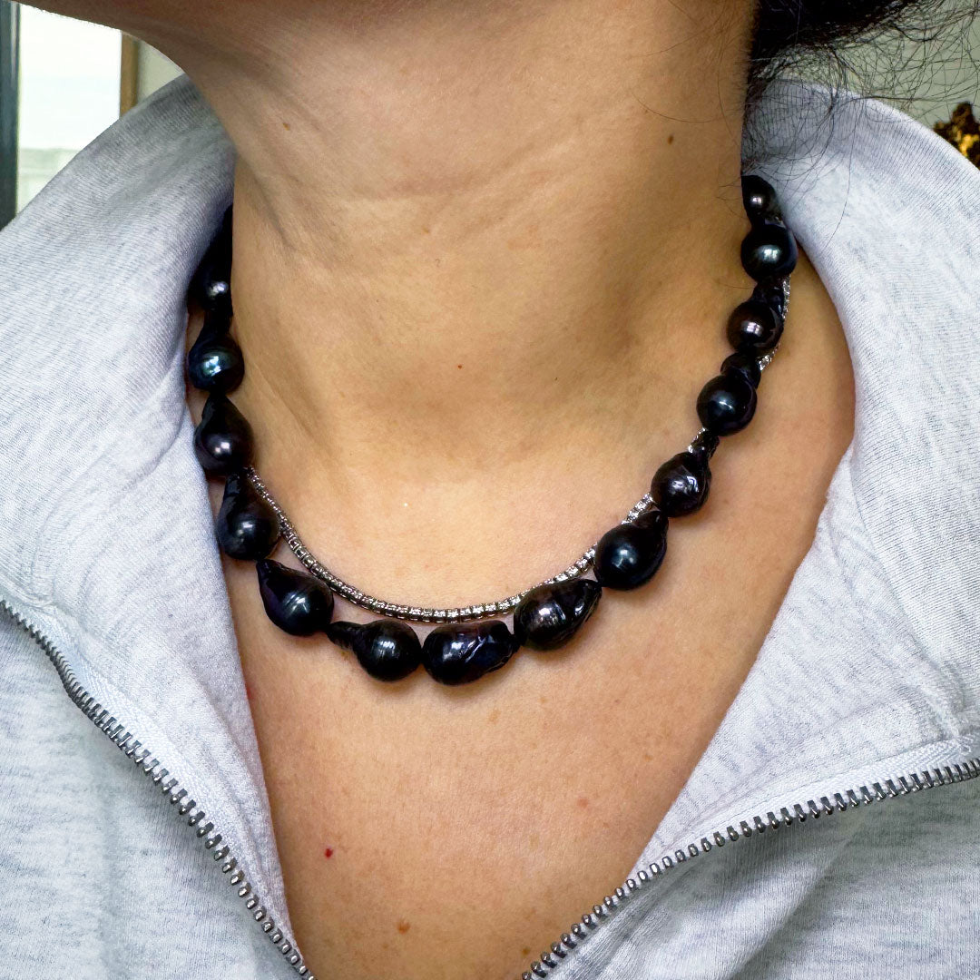 Collar calabazos mini negro.