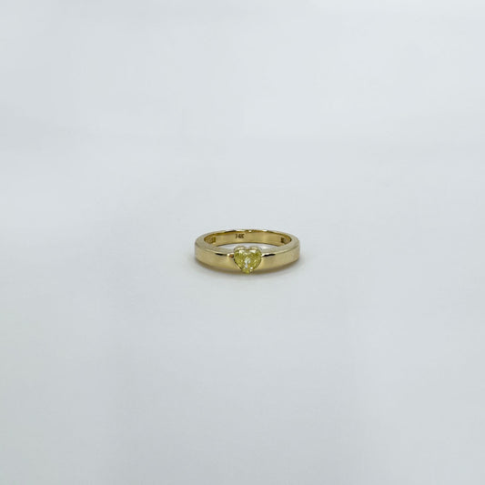 Anillo heart pinky yellow.
