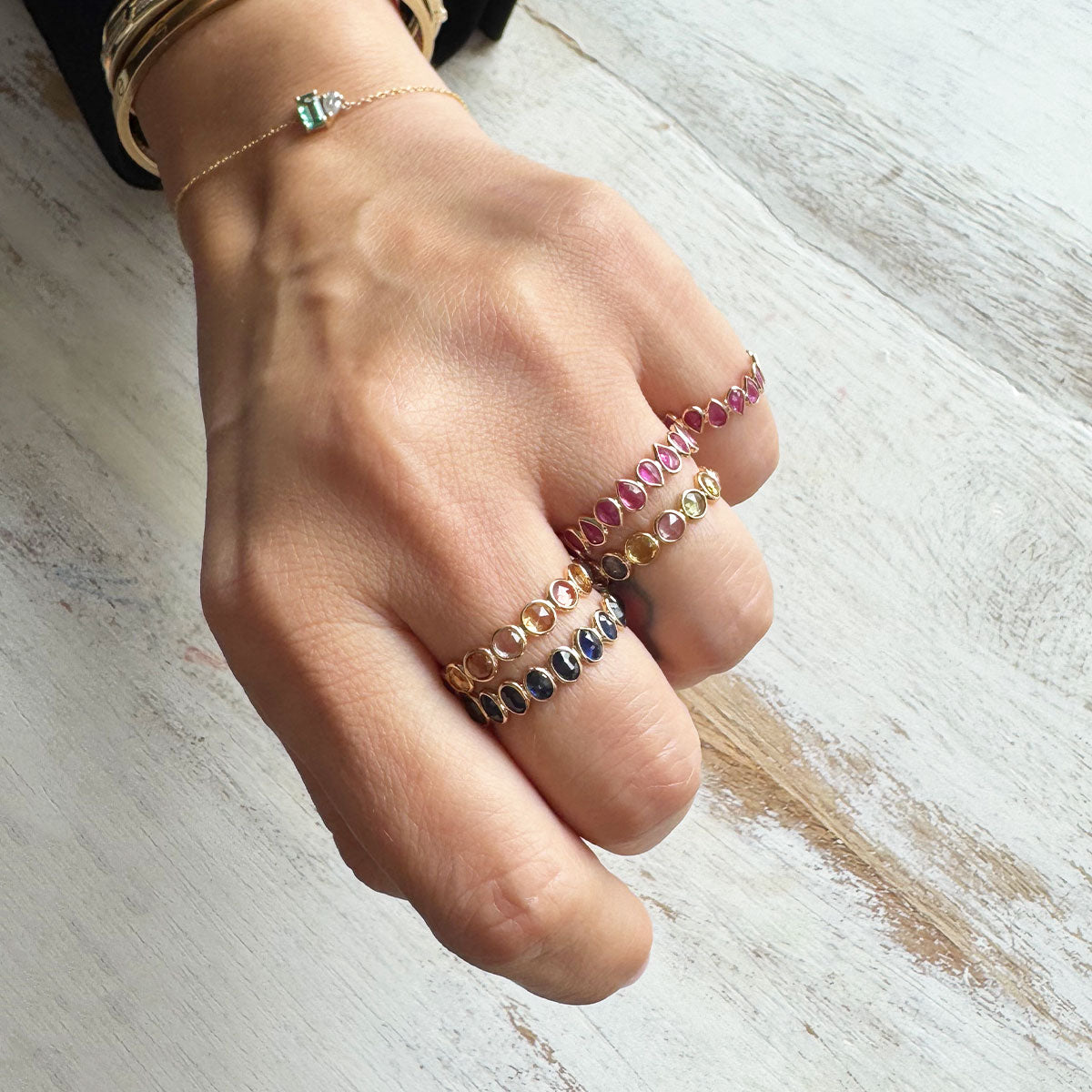 Anillo zafiros azul.