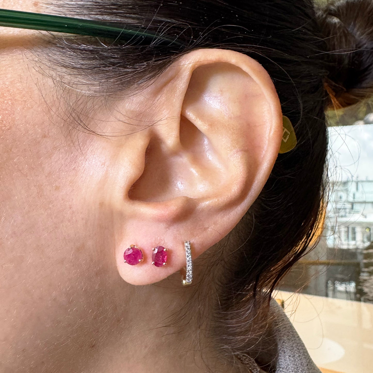 Aretes Rubí Chico