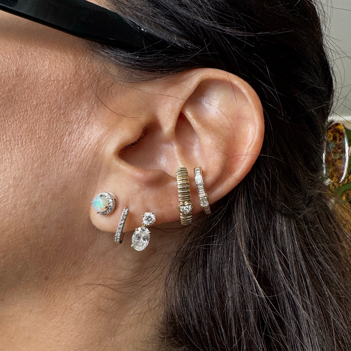 Ear Cuff oro y diamantes naturales.