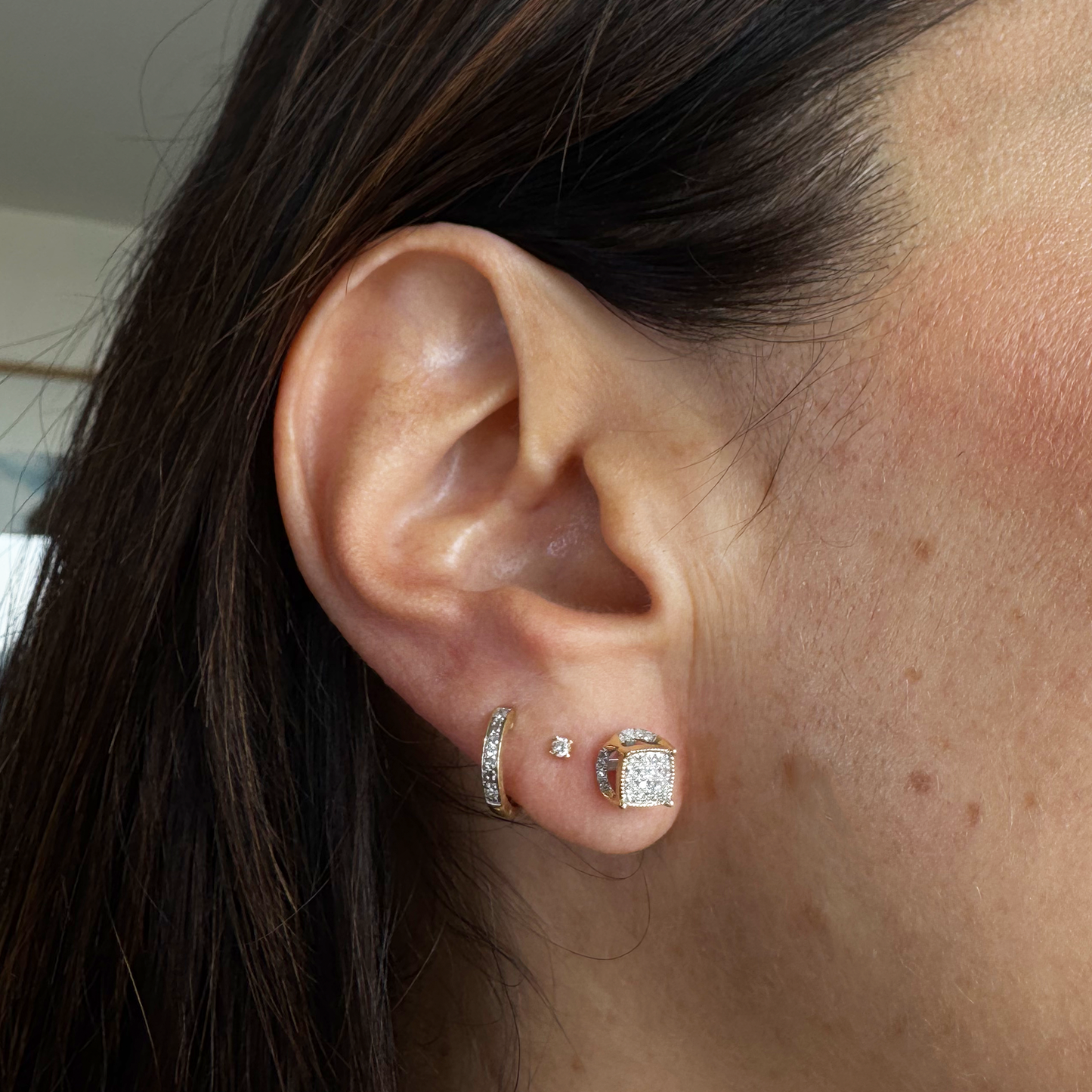 Piercings mini mini diamante y oro.