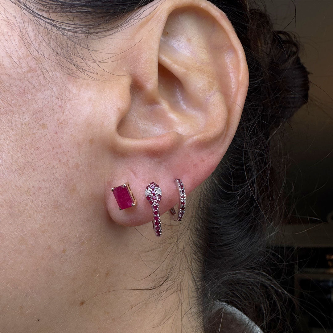 Aretes rubí oro amarillo.