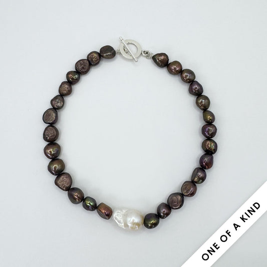 Collar perlas cafe con perla chunky.