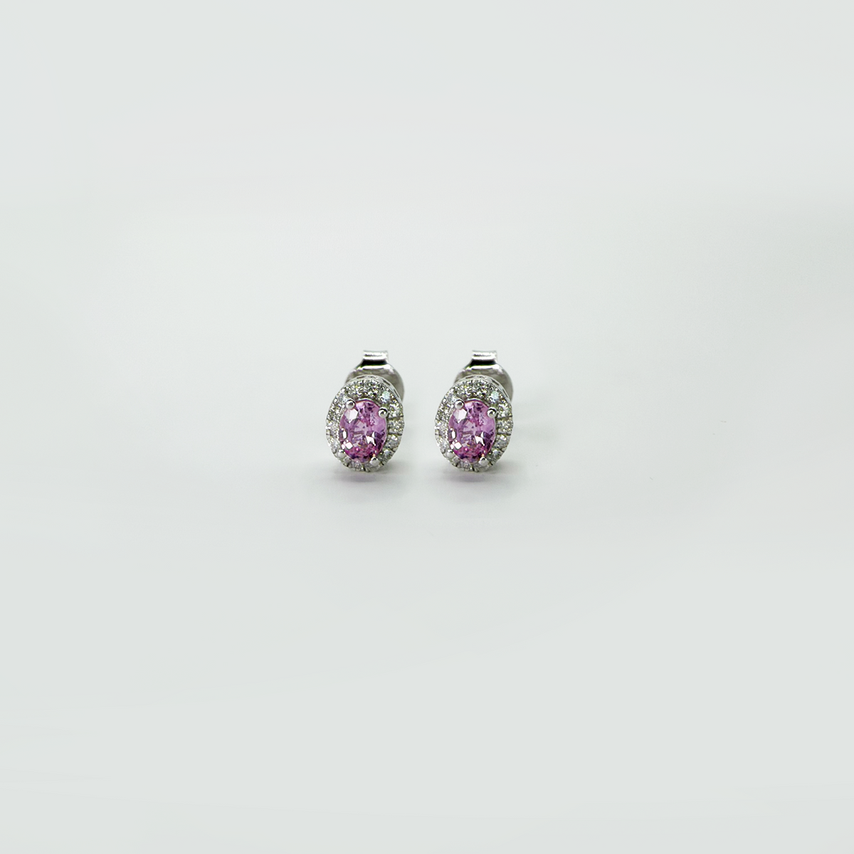 Aretes zafiro rosa con halo diamantes oro blanco 14k