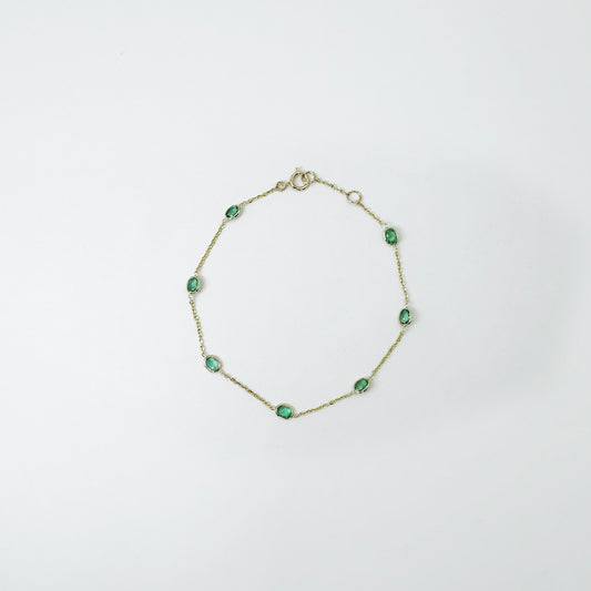 Pulsera esmeraldas oval cadena oro chica.
