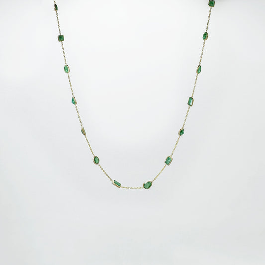 Collar esmeraldas cadena oro.