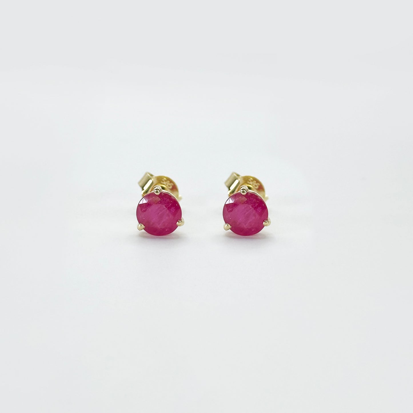 Aretes Rubí Redondo