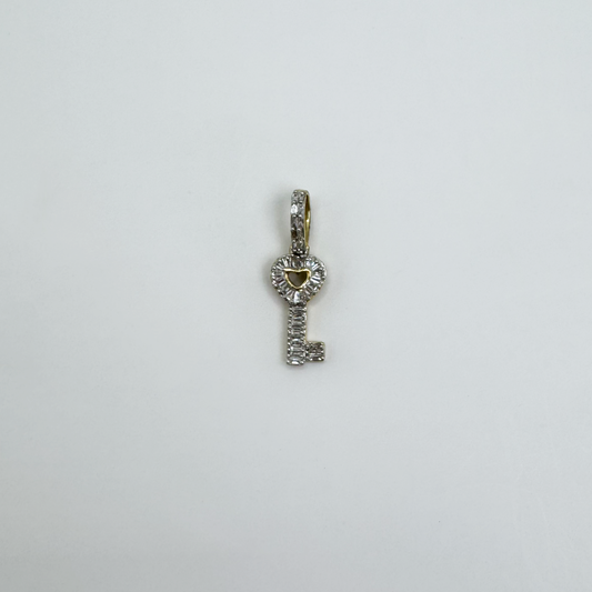 Dije llave (corazon) oro y diamantes