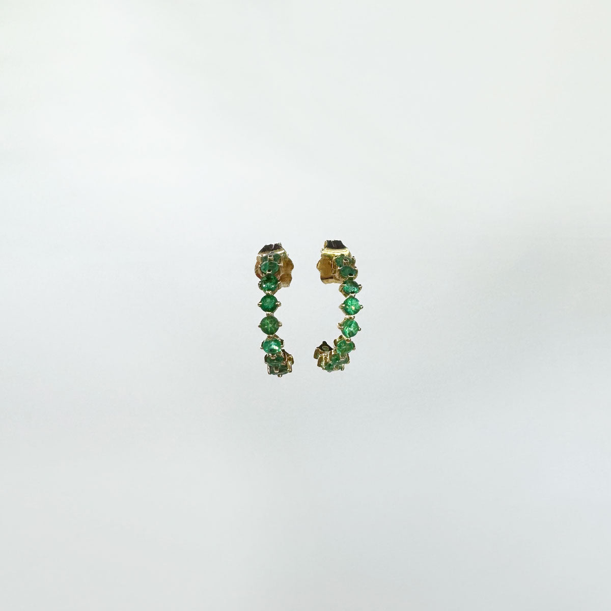 Arracadas de esmeraldas mini.