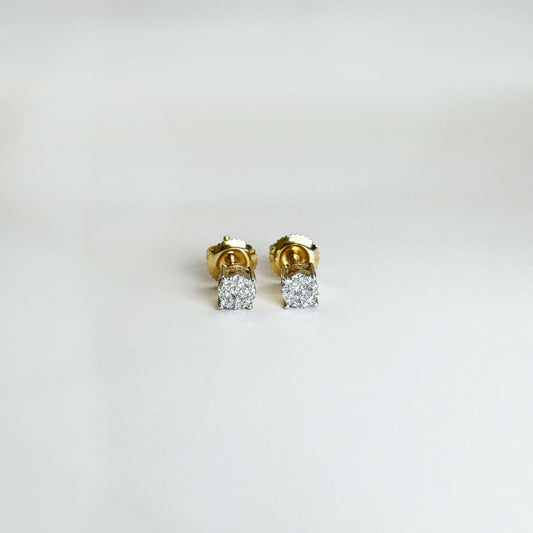 Broqueles cluster diamantes chicos oro amarillo.