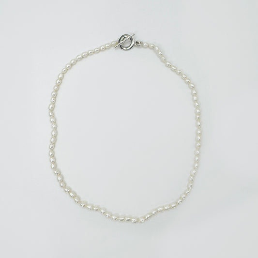Collar mini perlas cultivadas arroz.