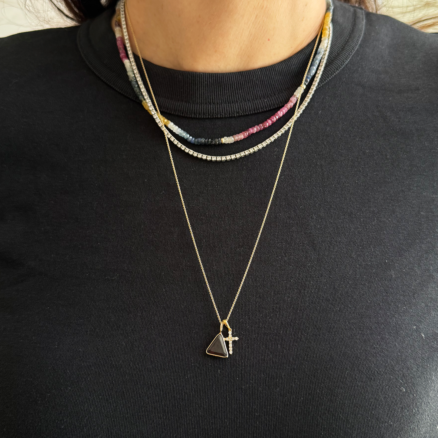 Dije cruz diamante mini.