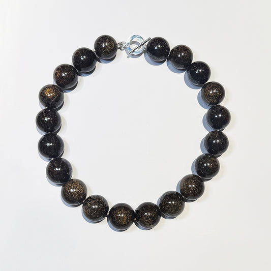 Collar cronzita chunky.