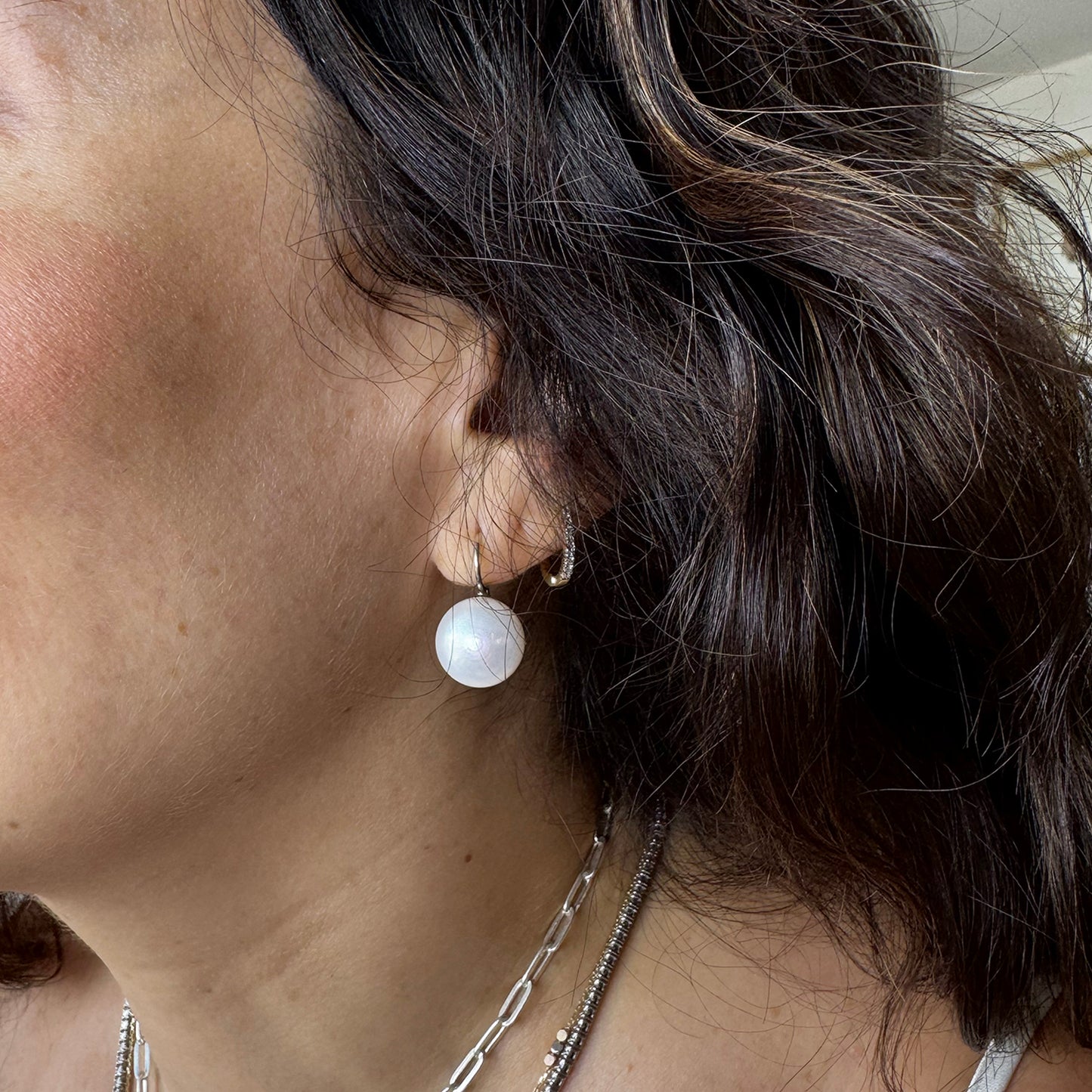 Aretes perlas cultivadas planas