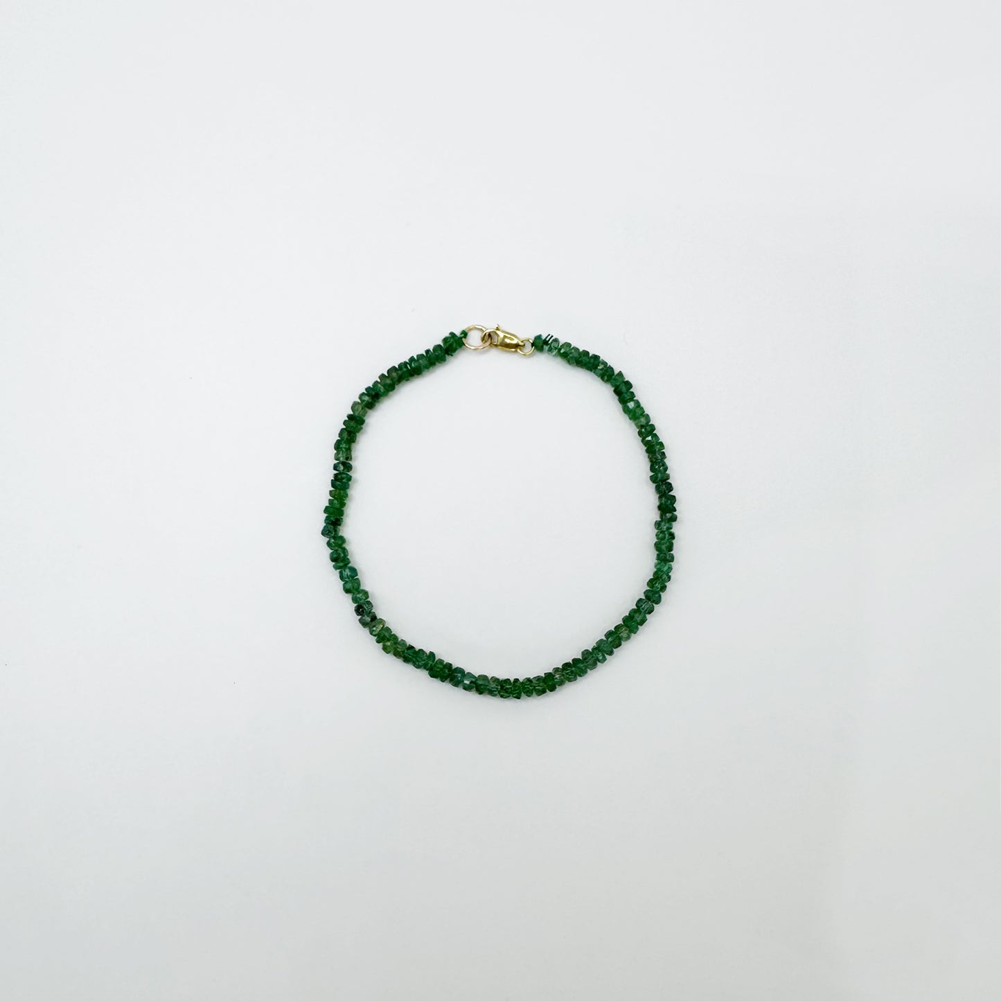 Pulsera esmeraldas facetadas.