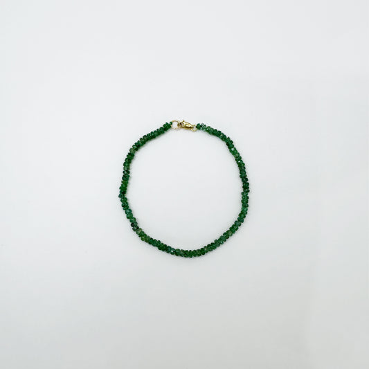 Pulsera esmeraldas facetadas.