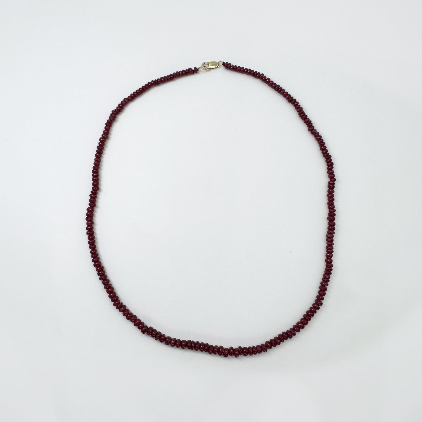 Collar rubíes naturales.