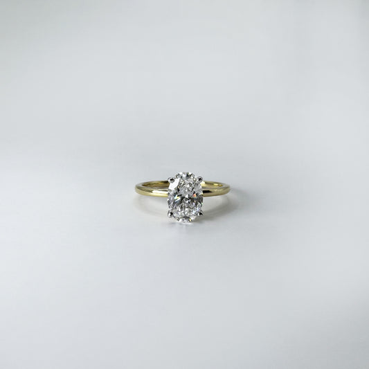 Anillo diamante oval 1.5 cts.