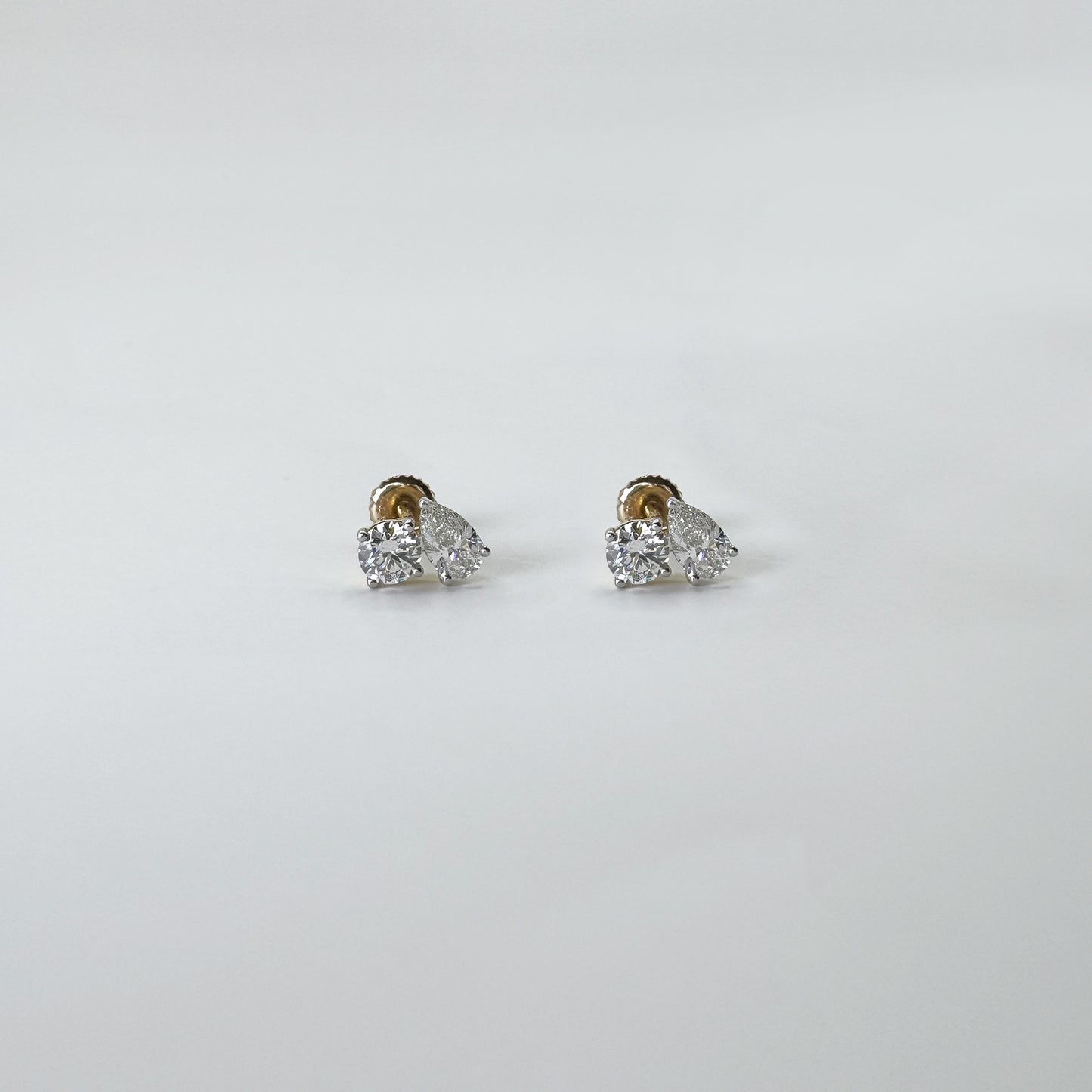 Aretes diamantes toi e moi 1 ct.