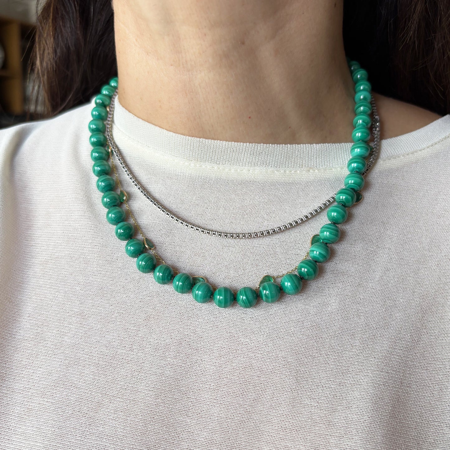 Collar malaquita corto.