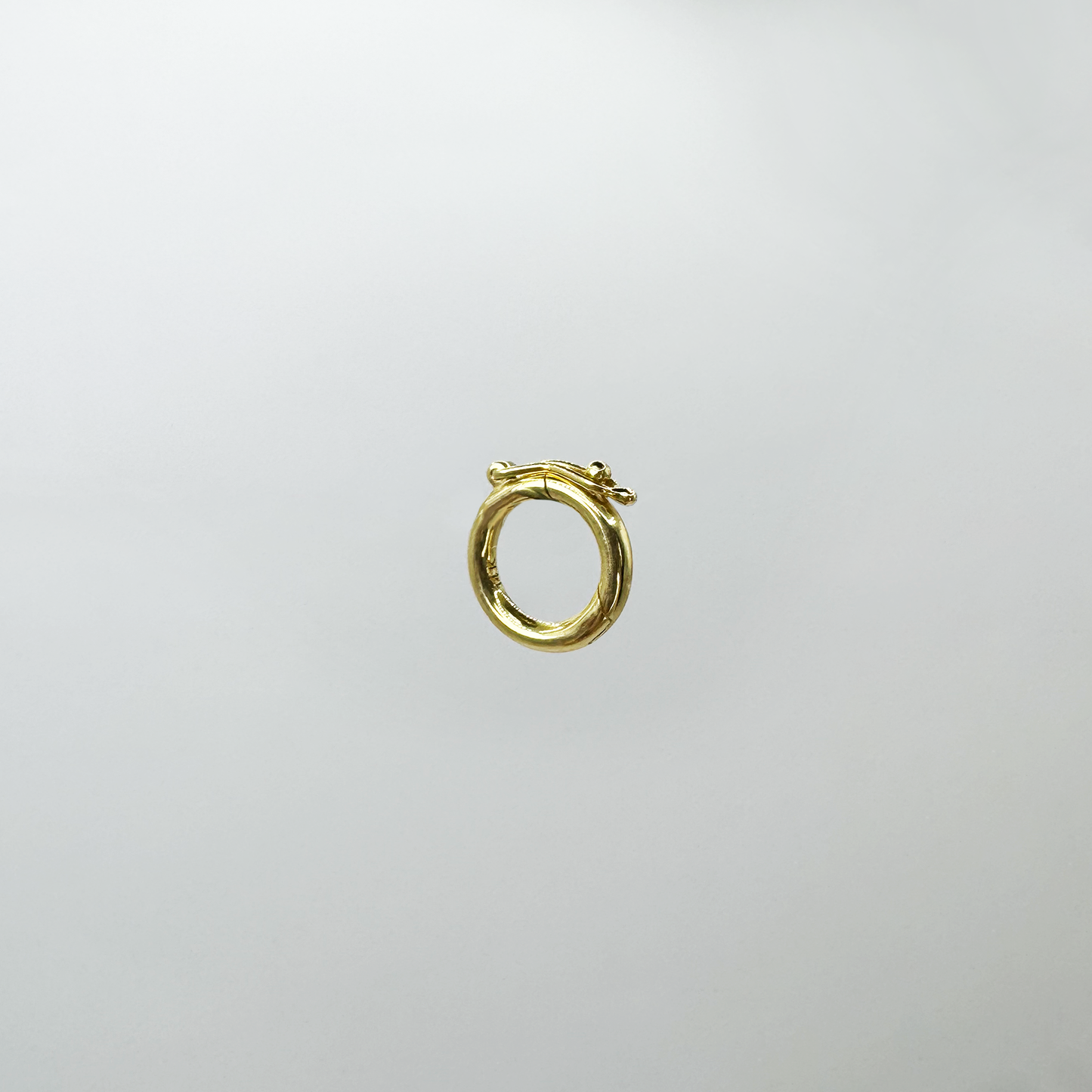 Charm Argolla para dijes de oro.