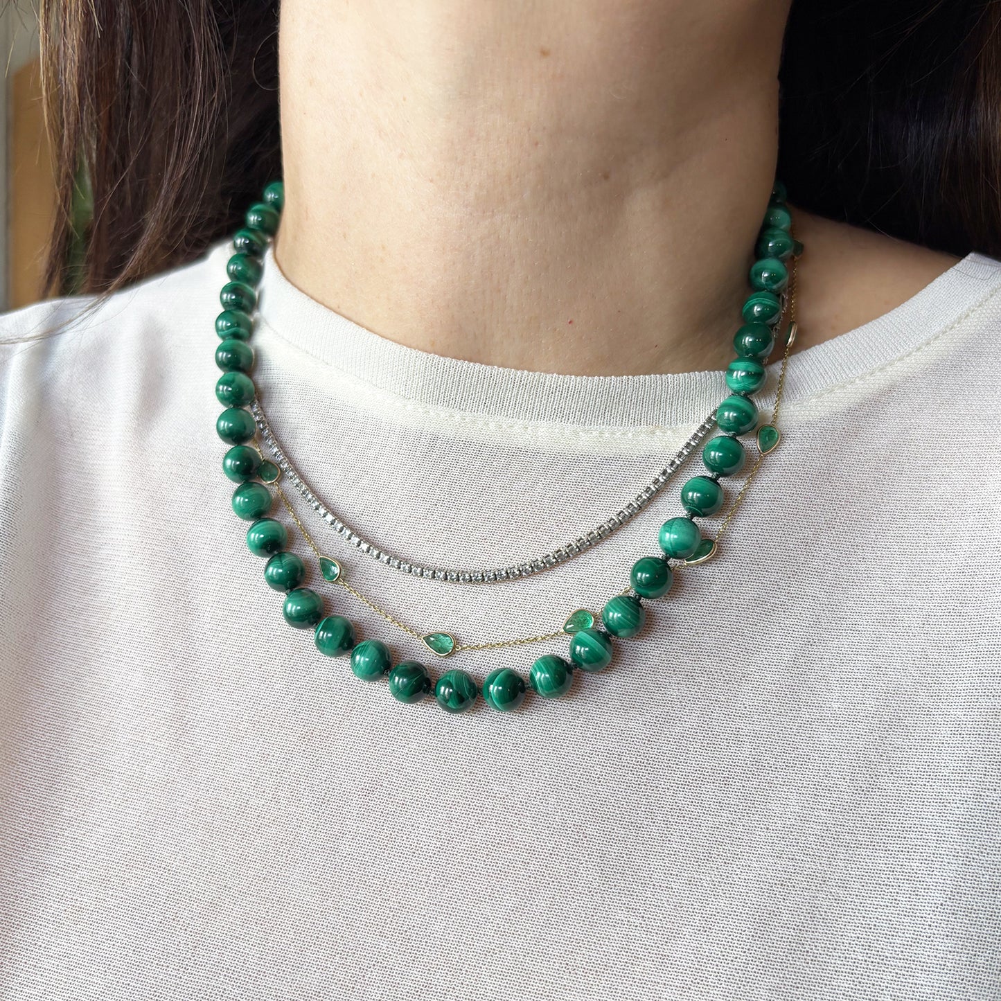 Collar malaquita intenso.