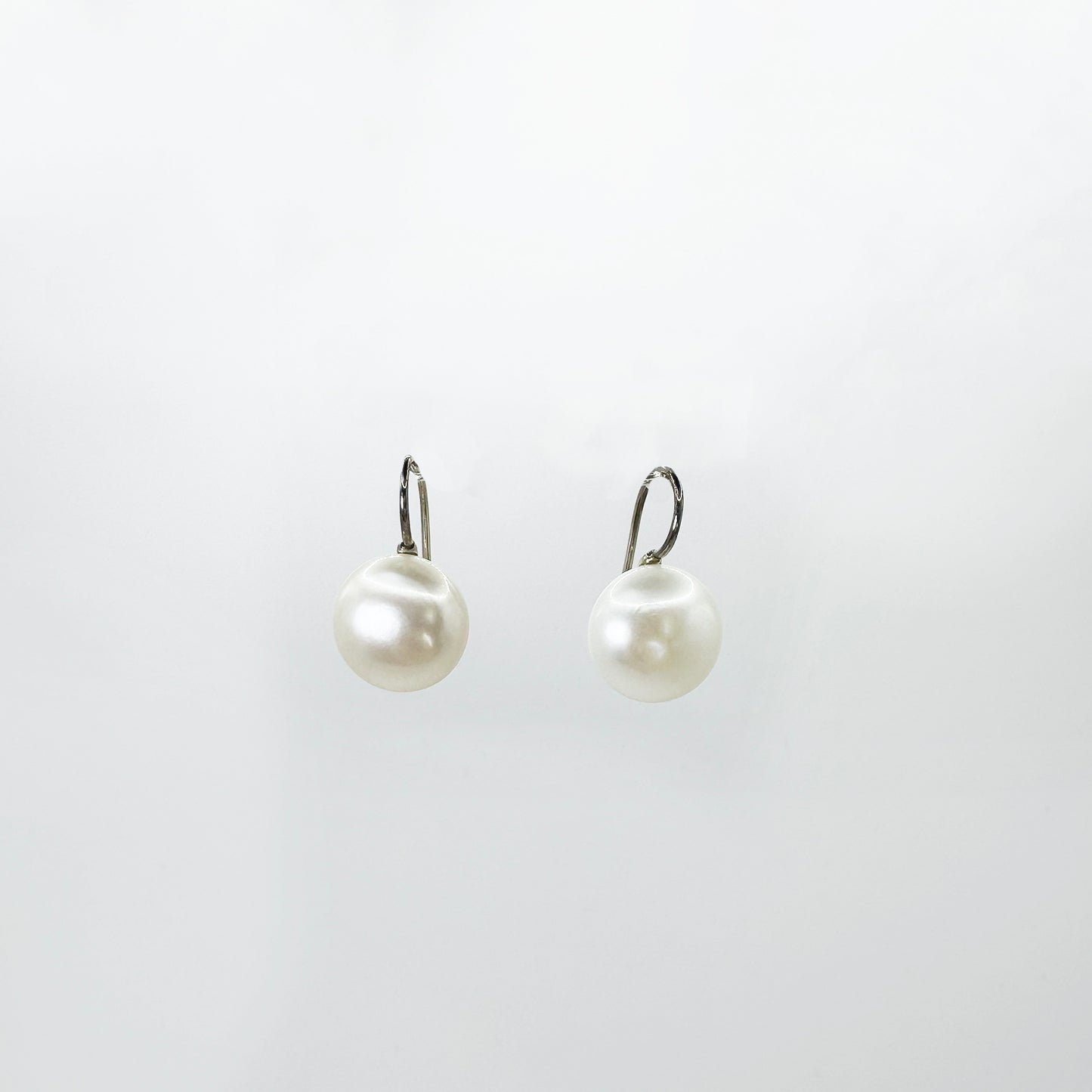 Aretes perlas cultivadas planas