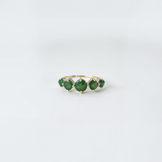 Anillo 5 esmeraldas oro.
