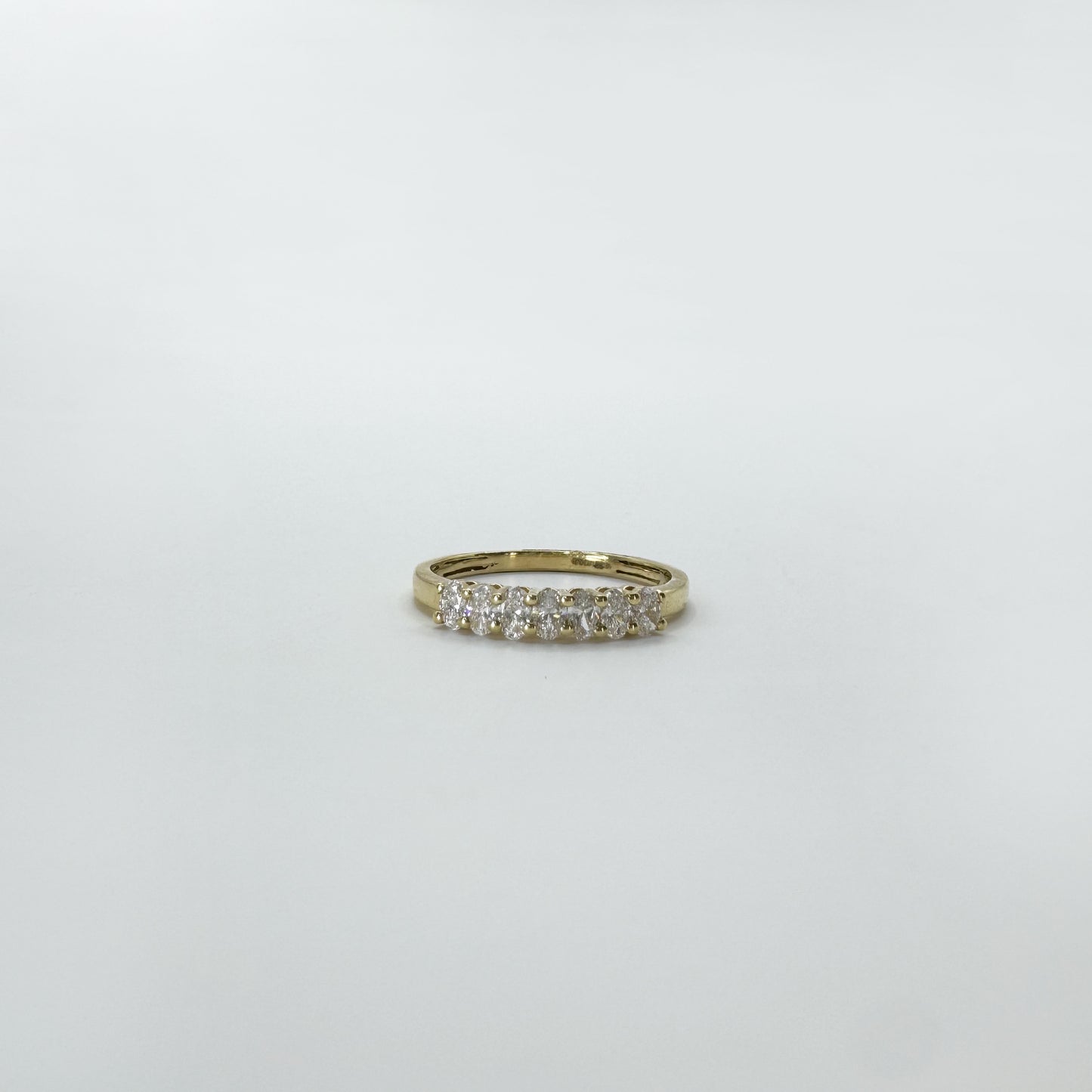 Anillo media churumbela diamantes pera oro amarillo 0.5 cts