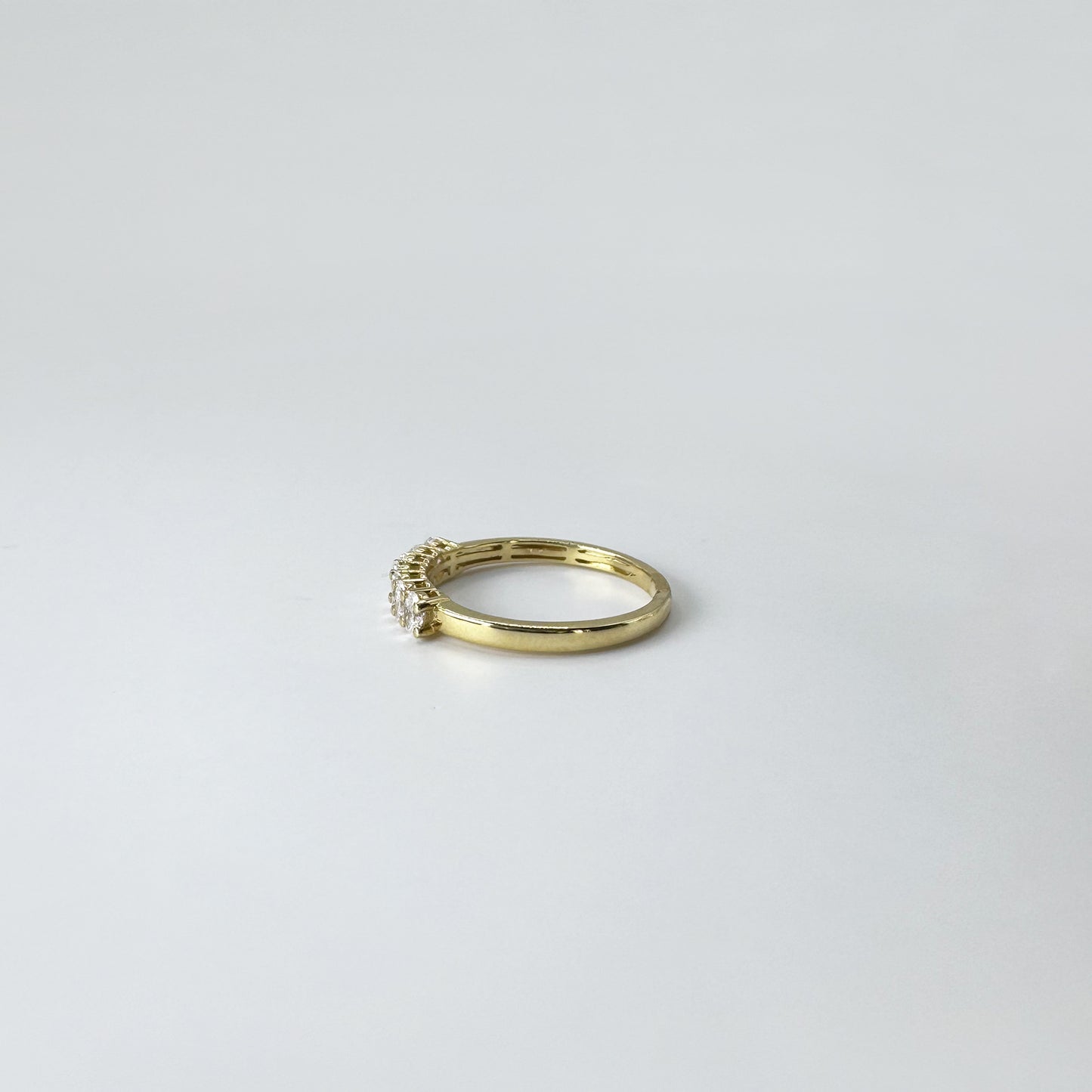 Anillo media churumbela diamantes pera oro amarillo 0.5 cts