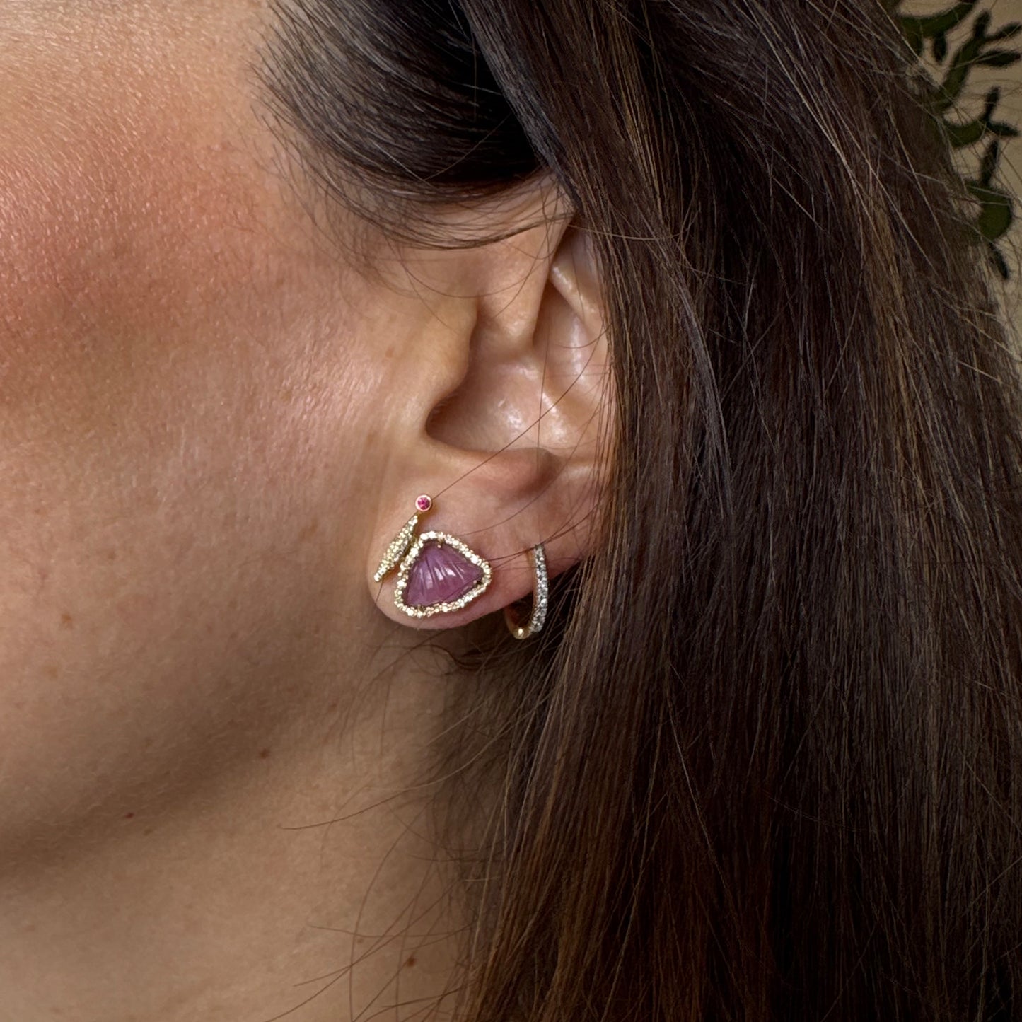 Aretes media mariposa
