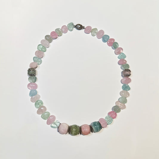 Collar cuarzo y turmalina.