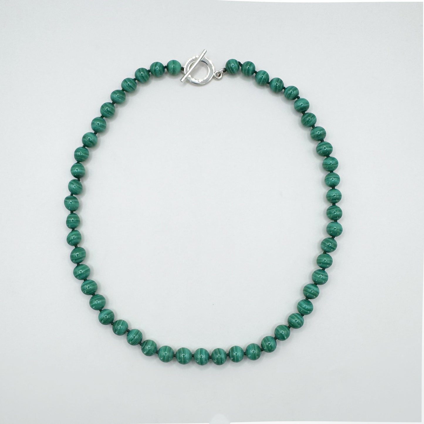 Collar malaquita corto.