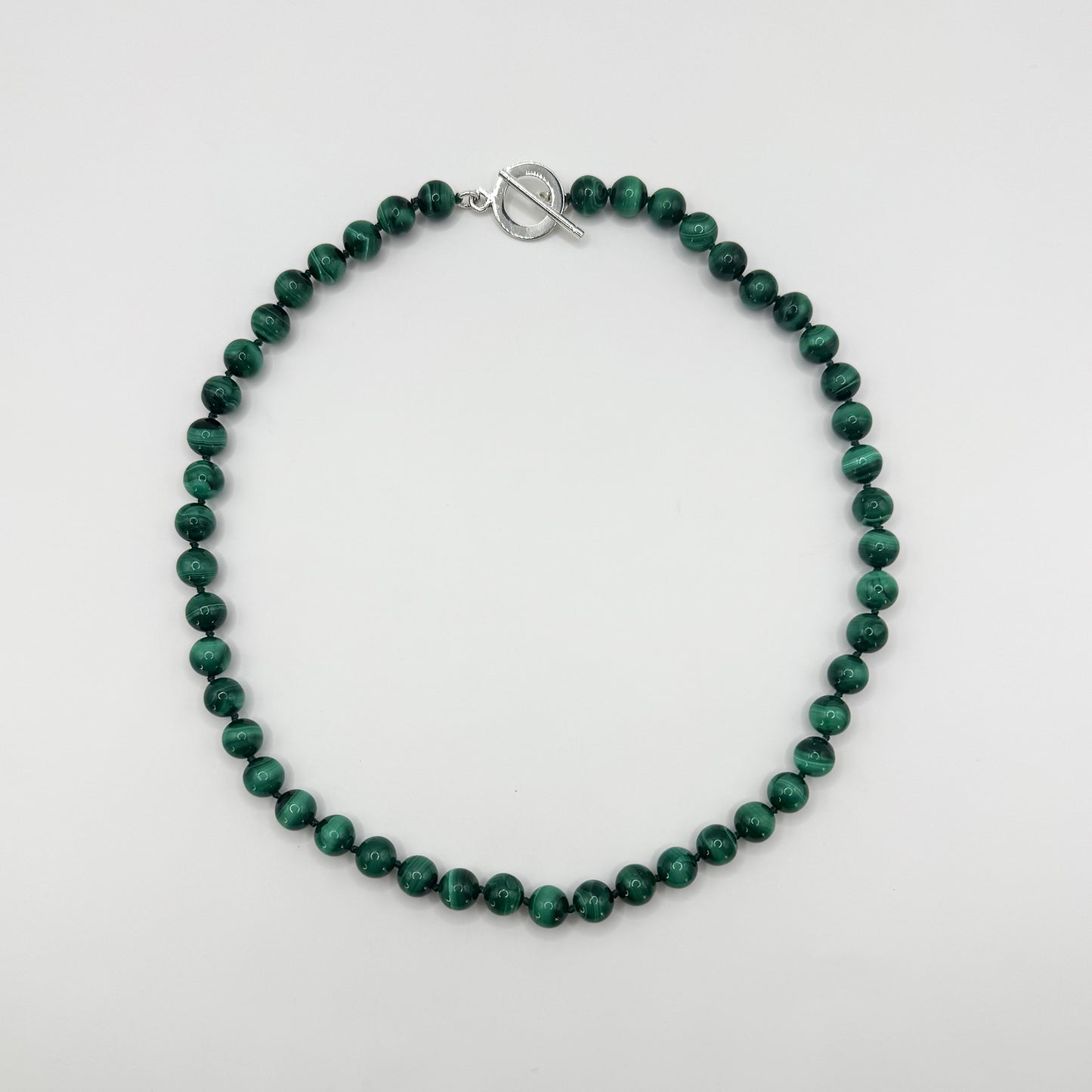 Collar malaquita intenso.