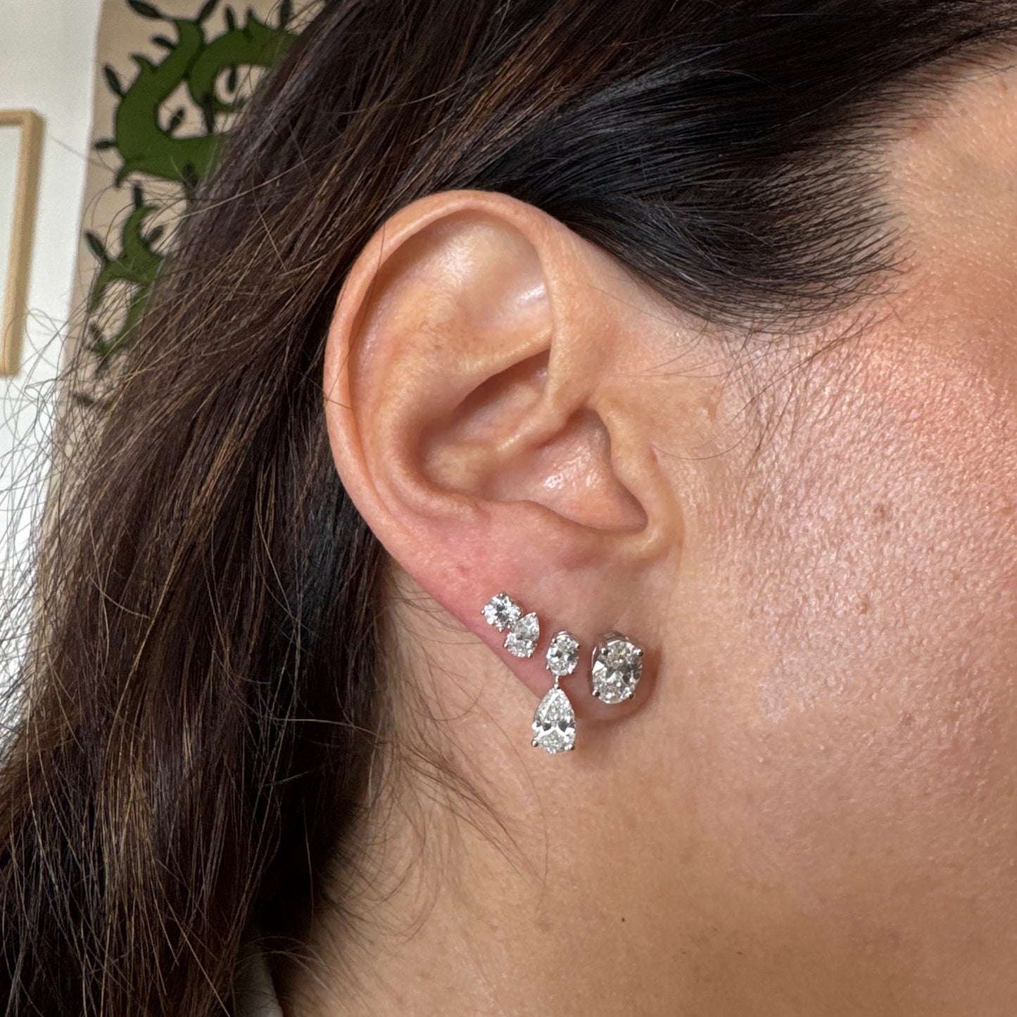 Aretes diamantes pera colagantes 1 ct.
