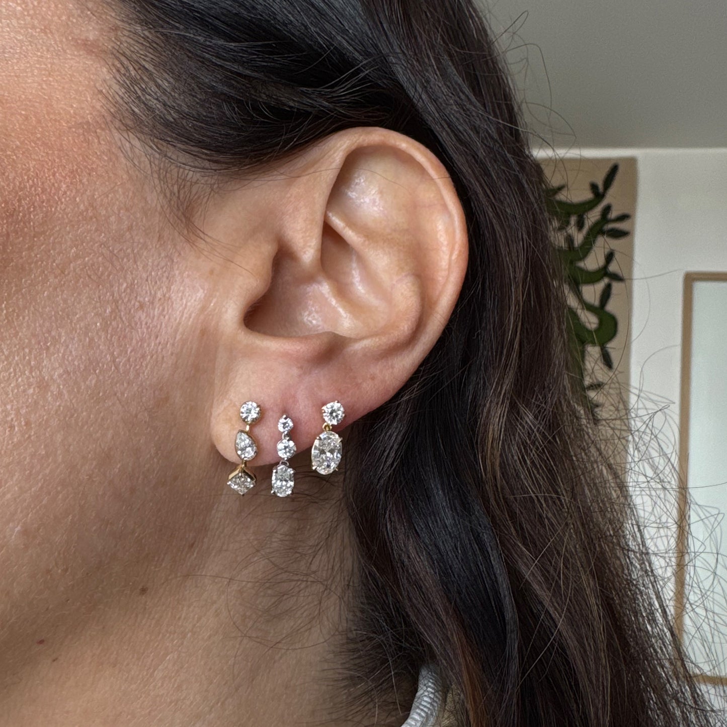 Aretes diamantes gancho oro amarillo 1.25 cts