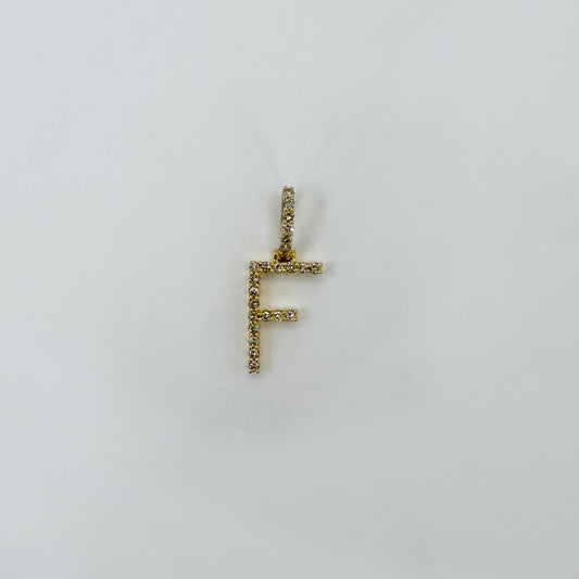 Dije letra "F" Inter Oro Amarillo y diamantes