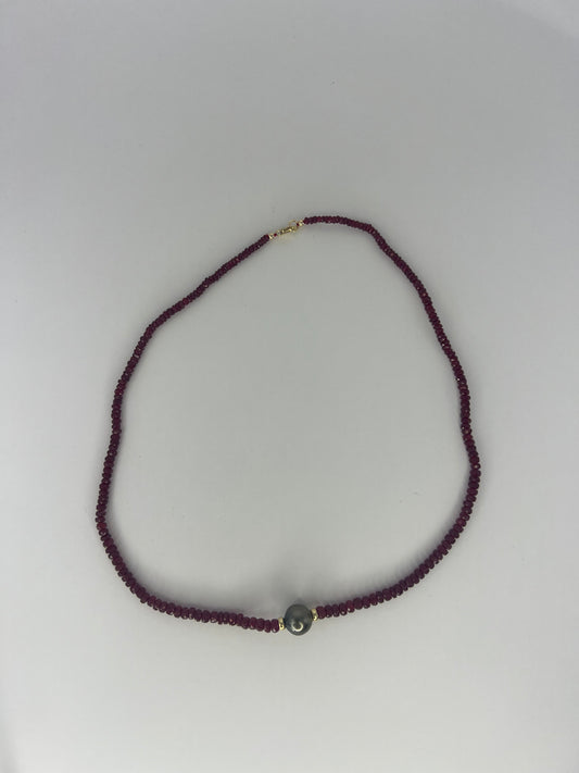 Collar de Rubis con Perla