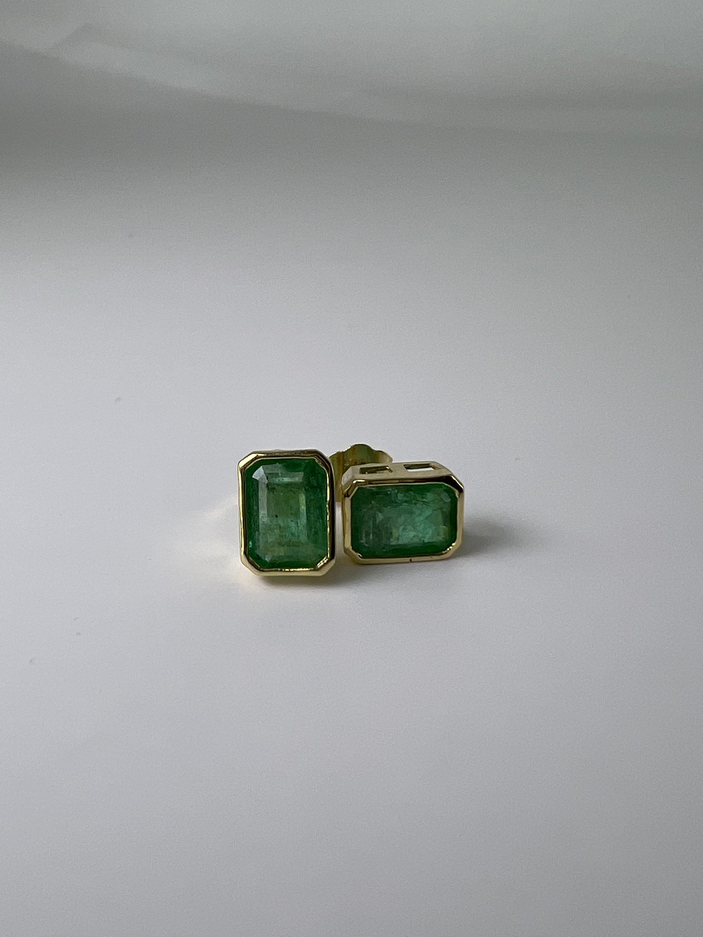 Broquel de Esmeralda y Oro