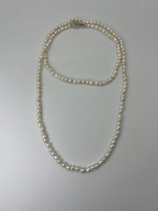 Collar Mediano Perlas mini C