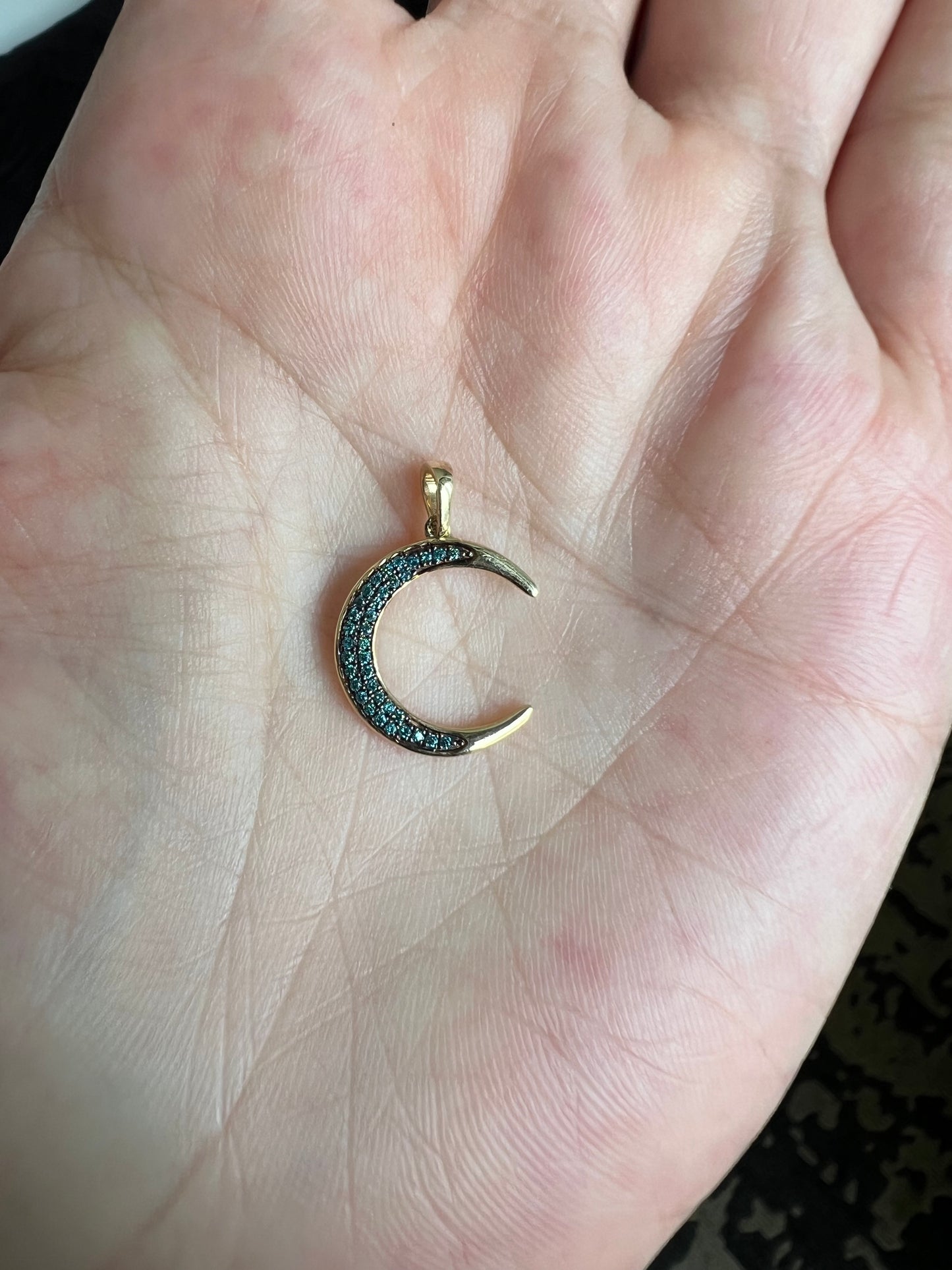 Charm HalfMoon diamantes azules