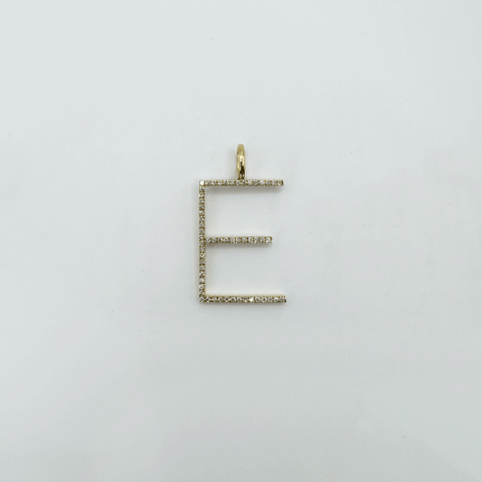 Dije letra E Thin XL - Oro Amarillo