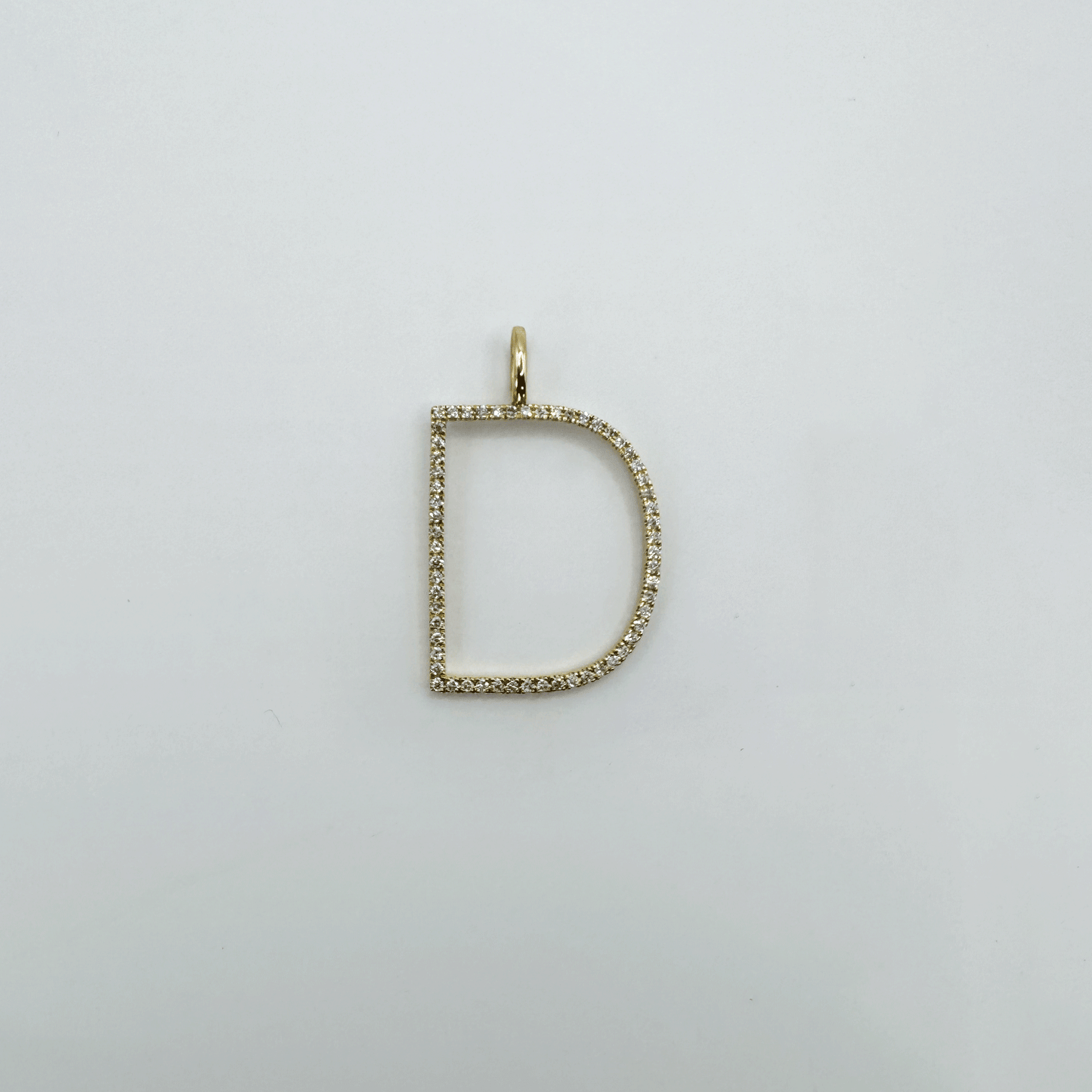 Dije letra D Thin XL - Oro Amarillo